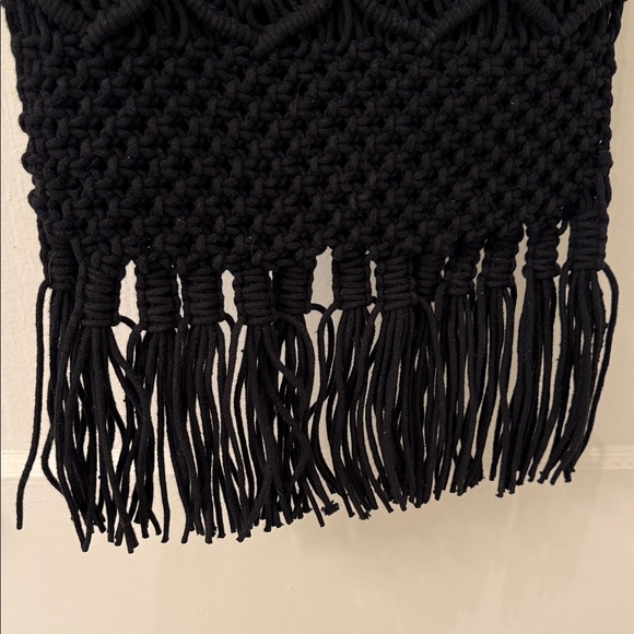 Danielle Nicole Black Fringe Crossbody Bag Wood Knit Beach Resort - Picture 4 of 5